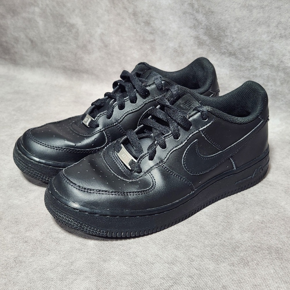 Youth Nike Air Force 1 Low Triple Black Kids Sneakers 5.5Y‎ 314192-009